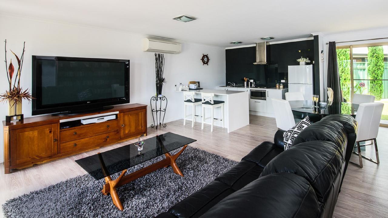 Lure Bed And Breakfast Normanville Exteriér fotografie